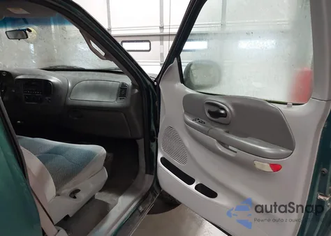 2000 Ford F-150 Lariat/Work Series/Xl/Xlt from USA, damaged, VIN 1FTRX18W4YNC04719